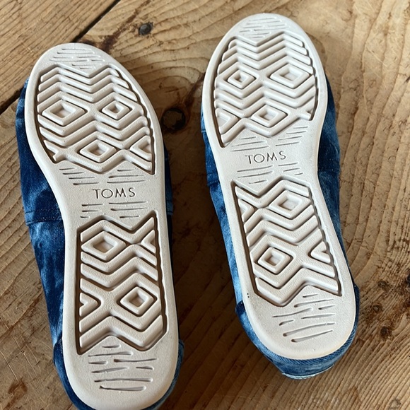 Toms canvas shoes - Picture 4 of 5
